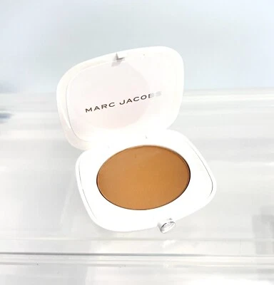 MARC JACOBS O!mega Bronzer Coconut Perfect Tan #104 Tan-Tastic Travel Size .13oz - Image 1 of 4