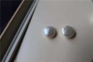 14 mm South Sea Natural White Baroque Pearl Pendant 18K White Gold Filled - Foto 1 di 8