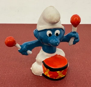 Vintage Schleich 1966 ☆ Smurfs ☆ Drummer Smurf #20009 Figure - Hong Kong - Imagen 1 de 4