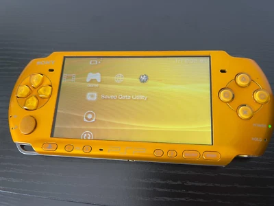 Sony PSP 3000 Slim Bright Yellow System New Battery Tested Working - Image 1 of 4