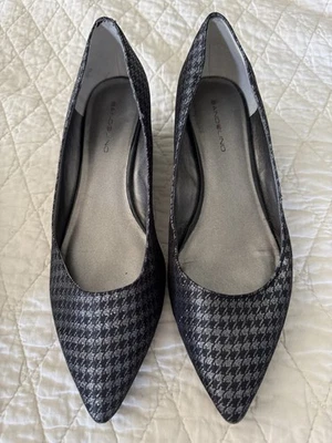 Zapatos de vestir Bandolino espiga brillante 9,5 Foto 1 de 3