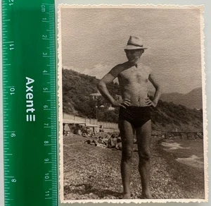 Foto de colección de hombre sin camisa guapo chico cariñoso interés gay - Imagen 1 de 2