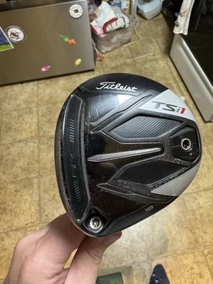 Titleist TSi1 Fairway Wood 5 Wood 5W 18° Graphite Regular Left 41.75” - Image 1 of 4