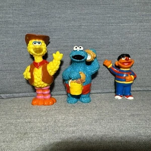 Sesame Street 1980’s Muppets Lot Of 3 PVC Figures Big Bird Cookie Monster Ernie - Picture 1 of 11