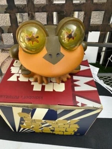 KIDROBOT X FUTURAMA HYPNO TOAD /FROG. 5" VINYL WITH BOX 2012 - Picture 1 of 4