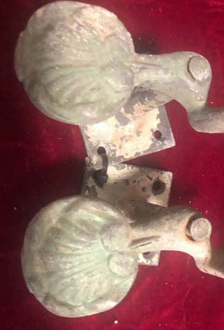 Antique Shell Shaped Shutter Dogs Shell Shaped Set Of 2 Green Patina Cover
