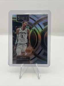 Victor Wembanyama 2023-24 Panini Select Premier Level Silver Holo #121 RC - Bild 1 von 2