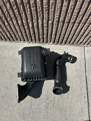 OEM 2009-2017 Dodge Ram 1500 2500 3500 Air Cleaner Filter Box 5.7L HEMI V8 71A - Image 1 of 4