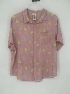 Camisa tejida The Little Mermaid Flounder con botones XL manga corta rosa suave - Imagen 1 de 5