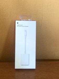 NEW Apple Lightning to SD Card Camera Reader MJYT2AM/A Unopened Apple Box - Bild 1 von 4