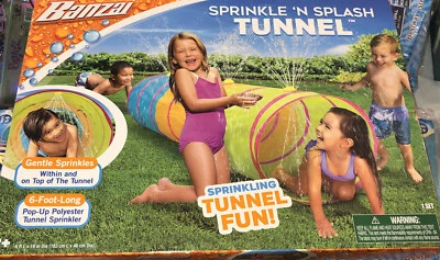 Banzai Sprinkle 'N Splash pop up Tunnel 6ft Long, Sprinkling Tunnel Fun! 3+ New - Image 1 of 3