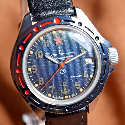 Relógio mecânico vintage Vostok Komandirskie militar soviético reparado - Imagem 1 de 4