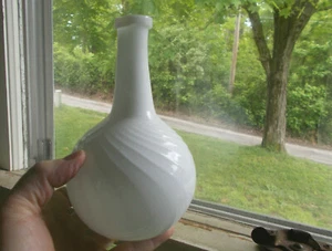 PONTILED MUNDGEBLASENE MILKGLAS VERWIRBELTE KUGELFLASCHE SIGNIERT EA93 REPRO 1993 - Bild 1 von 8