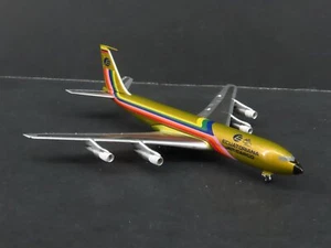 Aeroclassics 1:400 Ecuatoriana Cargo Boeing 707-320 HC-BGP Gold ACHCBGP - Picture 1 of 7