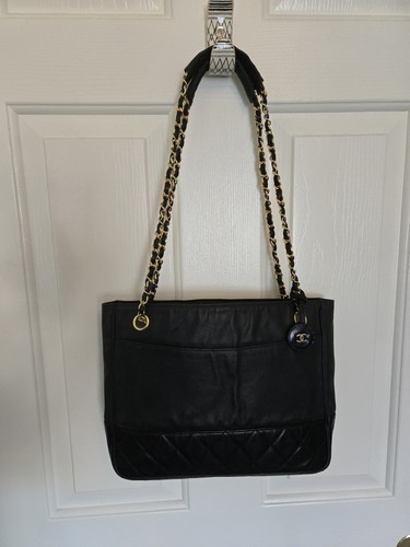 Borsa shopping media ChanelBlue in pelle trapuntata e tela rivestita