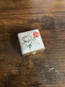 Vintage Pill Snuff Box Porcelain Floral Gold Colored - Picture 1 of 7