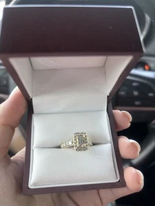 Beautiful 1 ct Diamond Engagement Ring – 14K Yellow Gold (Kay Jewelers) - Picture 1 of 2