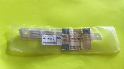 04 12 17 BMW 530I EMBLEMA MALETERO 7039786 Foto 1 de 3