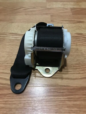 ✝️CINTURÓN DE SEGURIDAD TRASERO IZQUIERDO FFERRARI CALIFORNIA FF RETRACTOR NEGRO 34077917 Foto 1 de 4