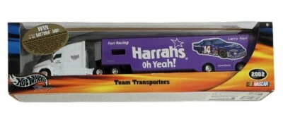 Remolque tractor fundido a presión Hot Wheels 1:64 Transport Harrahs Larry Foyt Nascar Foto 1 de 4