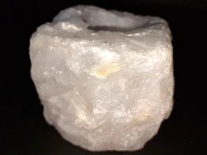 Naturweißer Stein Votivkerzenhalter, rund 3" hoch x 4" breit, mit Teelicht - Bild 1 von 5