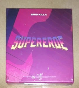 Emis Killa - Supereroe Deluxe (CD + FUMETTO) Nuovo Sigillato Box - Foto 1 di 2