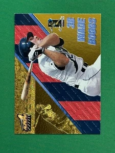 1998 Pacific Aurora Baseball Pennant Fever #12 Wade Boggs - Picture 1 of 2
