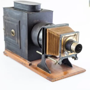 Magischer Projektor - 1920/1940er Jahre - Diaprojektor Markenlos - Bild 1 von 6