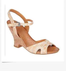 naya gemini peach leather wedge sandals new 10m - Picture 1 of 1