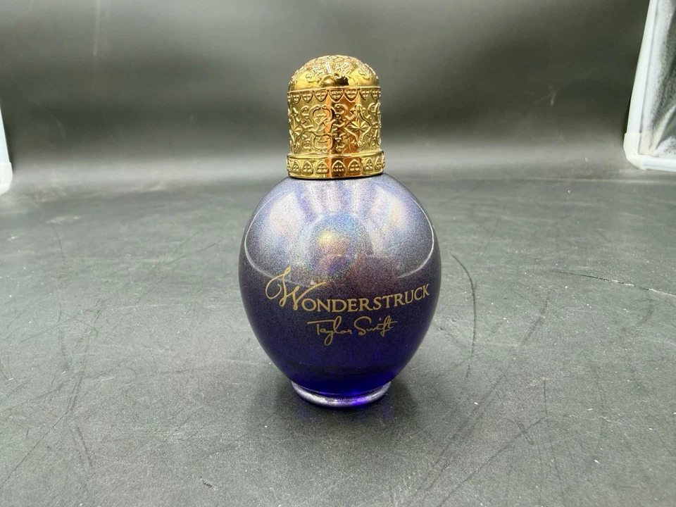 Perfume Wonderstruck Taylor Swift 1,0 fl oz (30 ml) - Completo Foto 1 de 4