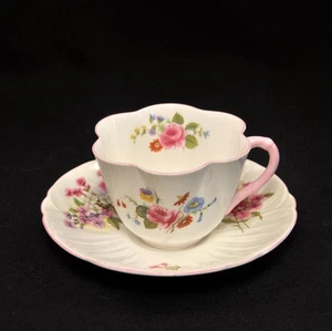 Shelley Cup & Saucer Stocks #13428 Dainty Shape Pink Trim Floral Spray 1940-1966 - Picture 1 of 12