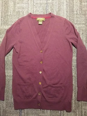 Cárdigan suéter mediano Eddie Bauer para mujer granate algodón cachemir abotonado Foto 1 de 4