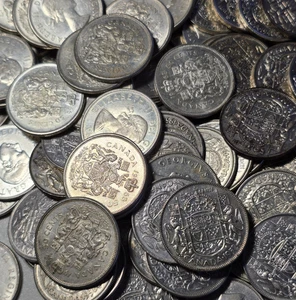 Roll of 20 $10 Face 80% Silver Canadian Half Dollars Bullion Coin Lot A866 - Picture 1 of 4