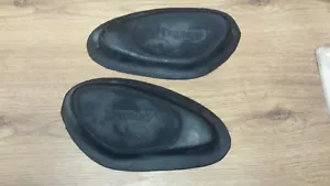 TRIUMPH T20 T100 T120 PRE-UNIT FUEL TANK KNEE GRIP RUBBER PAIR 82-1605 82-1606 - Picture 1 of 1