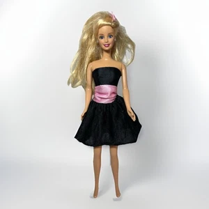 Vintage Barbie Puppe blonde Haare blauäugig 1998 mit Kleid - Bild 1 von 10