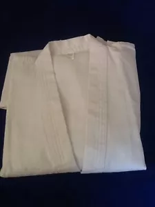 PRO FORCE GI KARATE UNIFORM ULTRA LITE WEIGHT SIZE 2 COTTON~POLY NOS - Bild 1 von 2
