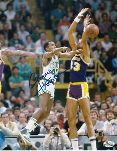 GERALD HENDERSON BOSTON CELTICS ACTION SIGNED 8X10 - Picture 1 of 1