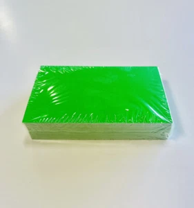 Disponible en 3,5 x 5,5 y 7 x 11; 100 unidades por paquete; tarjeta verde - Imagen 1 de 2