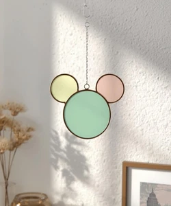 Acchiappasole Orecchie di Topo | Appeso Finestra Ispirato ai Cartoni Animati | Decorazione Vetro Colorato - Foto 1 di 5