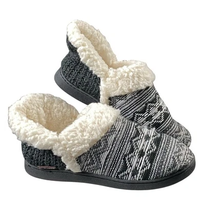 Muk Luks Magdalena Slippers Womens 7-8 Faux Fur Nordic Winter Cozy Warm Fuzzy - Image 1 of 4
