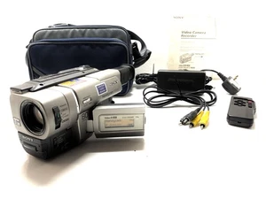 SOMY CCD-TRV48E Video8 Hi8 Tape Digital Video Camera HANDYCAM Complete Set - Picture 1 of 18