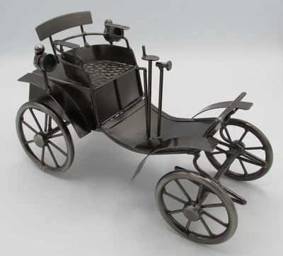 Daimler Motor Carriage Metal Model 9 in Norev 1/18 - Image 1 of 4