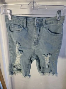 SHEIN Kids Distressed Denim Shorts Light Wash Frayed Hem Sz 10Y For Youngsters - Picture 1 of 8