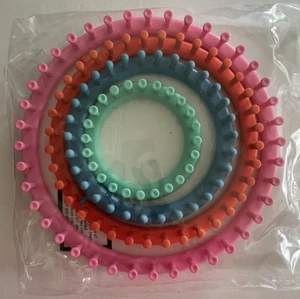 "Knitting Loom Set", 4 Round Looms, Pink 11', Orange 9", Blue 7", Aqua 5" - Picture 1 of 3
