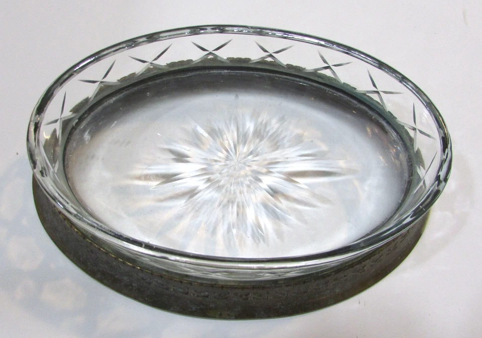 Jabonera ovalada de colección Starburst cristal transparente con base de anillo de latón pesada 4x6 Foto 1 de 3