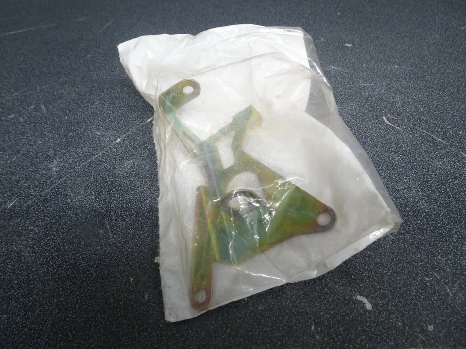 New Genuine Polaris OEM Headlight Retainer Adjuster Fits 05-17 RMK, HO #5248391 - Image 1 of 2