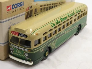 Corgi 98604 Classics Fifth Avenue General Motors 4507 NIB - Picture 1 of 9