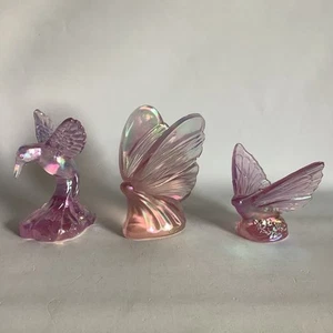 Trío de colibríes y mariposas Fenton rosa iridiscente vintage - alrededor de la década de 2000 - Imagen 1 de 20