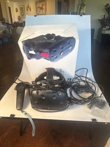 HTC Vive HMD Virtual Reality VR Headset  2016 - Picture 1 of 15