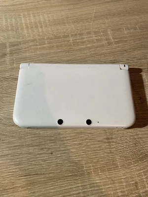 6200 Nintendo 3DS LL White Normal TESTED - Image 1 of 4